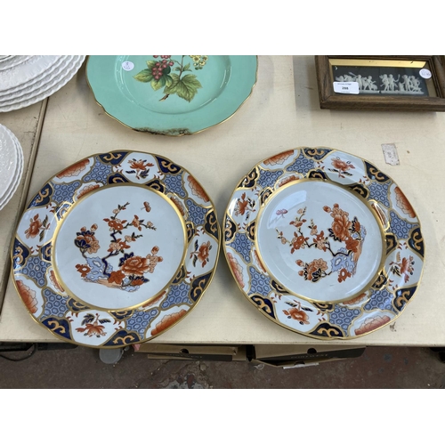 1292 - Thirty two pieces of Spode ceramics to include Red Currant hand painted plate, three Spode's Bridal ... 