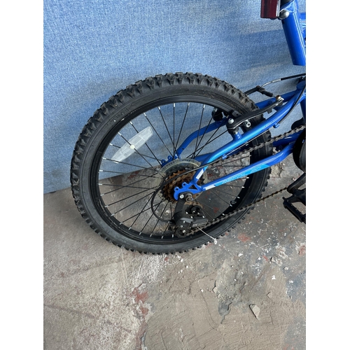 1551 - A Muddy Fox children's mountain bike