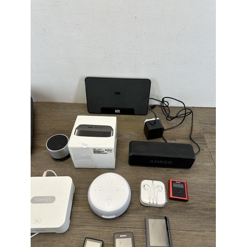 1544 - A collection of items to include Apple TV A1469, Bluetooth smart speaker, Apple earbuds etc.