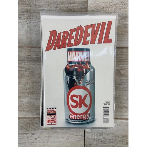 1479 - One box containing approx. four hundred Marvel comics. Includes Daredevil (vol.1) #246, #253, #255, ... 