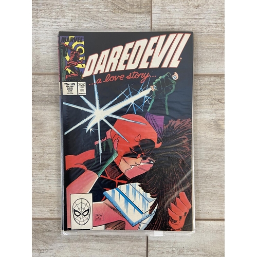 1479 - One box containing approx. four hundred Marvel comics. Includes Daredevil (vol.1) #246, #253, #255, ... 