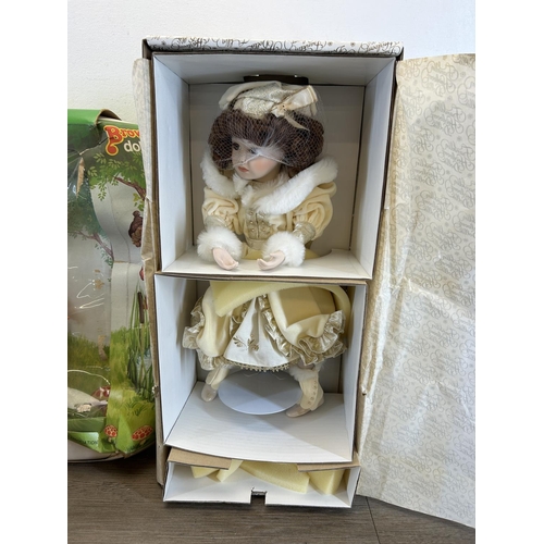 1334 - A collection of dolls and accessories to include Burbank Toys The Beautiful Brownie doll, Franklin H... 