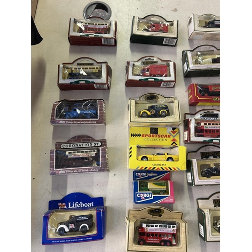 1342 - Twenty three boxed diecast model vehicles to include Days Gone 46006 1930 Bentley, Corgi 90066 Iveco... 