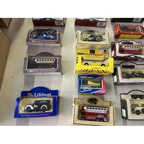 1342 - Twenty three boxed diecast model vehicles to include Days Gone 46006 1930 Bentley, Corgi 90066 Iveco... 