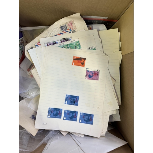 1616 - Two boxes containing worldwide stamps