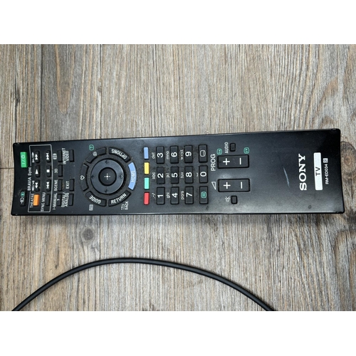 1518 - A Sony Bravia KDL-40HX803 40