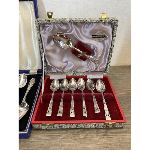 1321 - A collection of silver plated ware to include cased set of seven Community spoons, Mappin & Webb cof... 