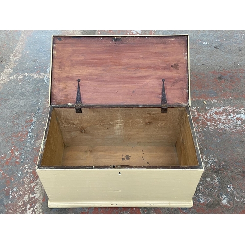 1135 - A Victorian painted pine blanket box - approx. 43cm high x 79cm wide x 43cm deep