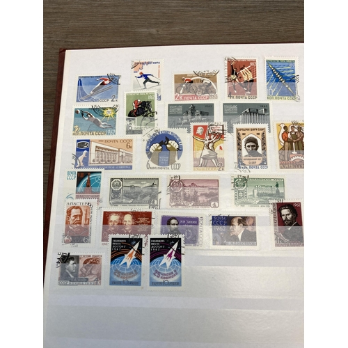 1399 - Eight albums containing stamps