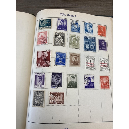 1403 - Nine albums containing stamps