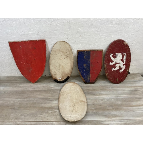 1419 - Five re-enactment shields