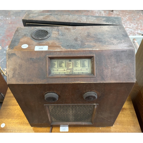 1506 - A mid 1930s Burndept Ltd. five valve, two-band table top radio