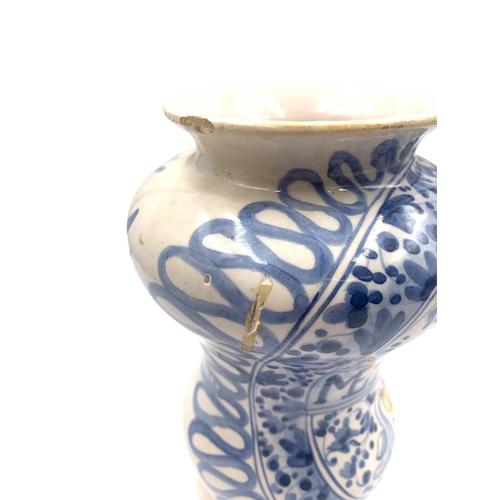 1264 - An Italian blue and white majolica albarello/drug jar - approx. 19cm high