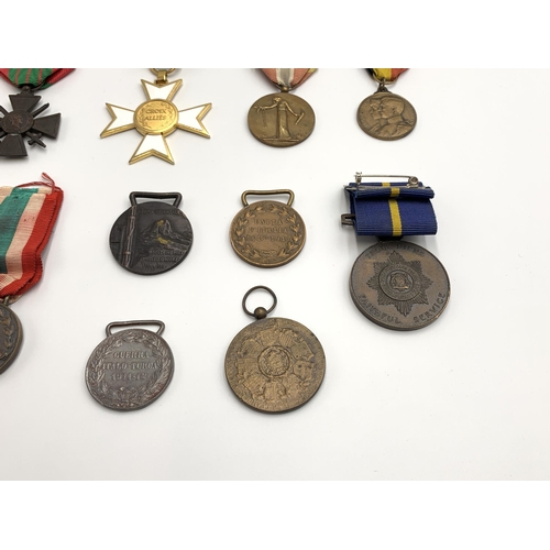 2360 - Ten European military medals to include Belgian Victory, French Croix De Guerre, Belgium Allied Cros... 