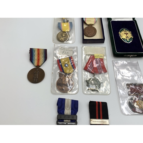 2361 - Ten Oriental military medals and badges to include Japanese 1914-1920 campaign medal, American Natio... 