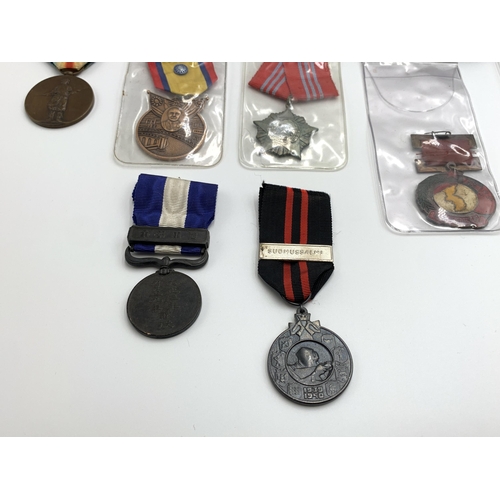 2361 - Ten Oriental military medals and badges to include Japanese 1914-1920 campaign medal, American Natio... 