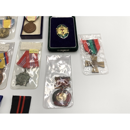 2361 - Ten Oriental military medals and badges to include Japanese 1914-1920 campaign medal, American Natio... 