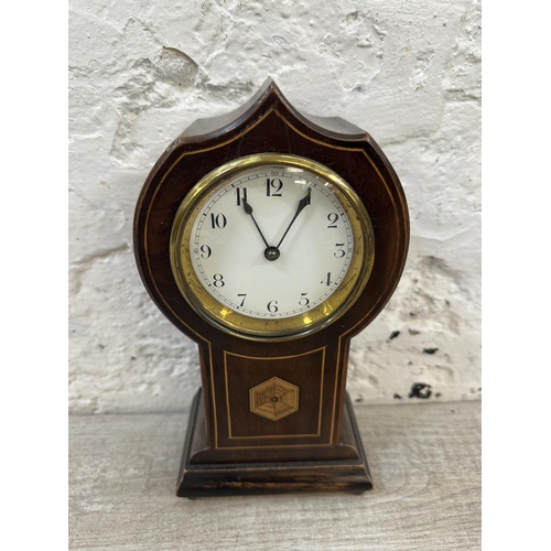 35 - An early 20th century French inlaid mahogany cased mantel clock - approx. 24cm high x 13cm wide x 9c... 