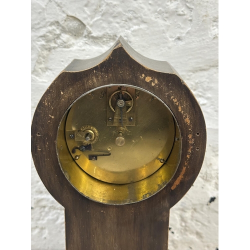 35 - An early 20th century French inlaid mahogany cased mantel clock - approx. 24cm high x 13cm wide x 9c... 