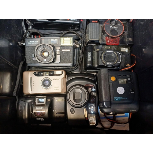 690 - A collection of compact cameras to include Canon, Samsung, Chinon etc.