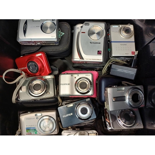 711 - A collection of Fujifilm compact digital cameras