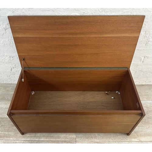 165 - A mid 20th century teak blanket box - approx. 40cm high x 92cm wide x 43cm deep