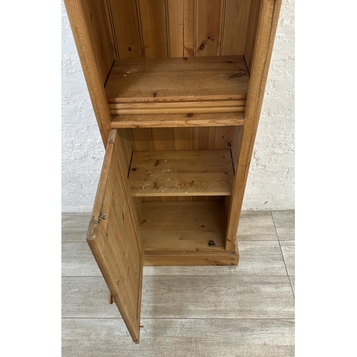 39 - A pine free standing bookcase - approx. 119cm high x 58cm wide x 37cm deep