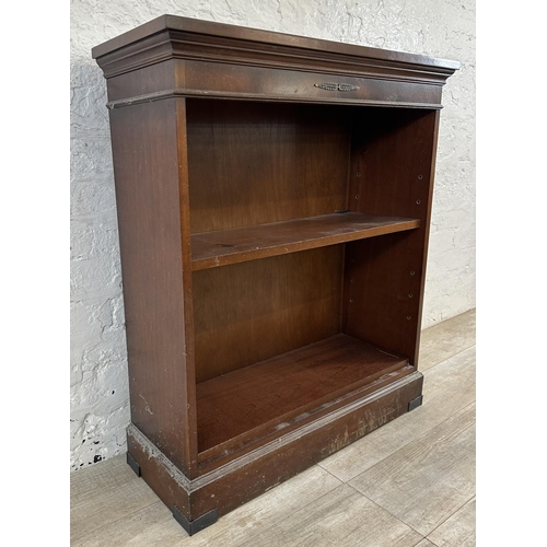 84 - A Georgian style mahogany three tier bookcase - approx. 92cm high x 82cm wide x 29cm deep