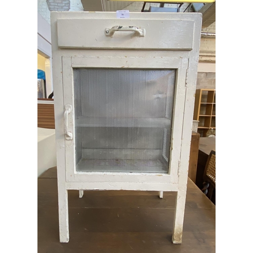 401 - A mid 20th century French white painted wooden and meshed metal meat safe - approx. 79cm high x 45cm... 