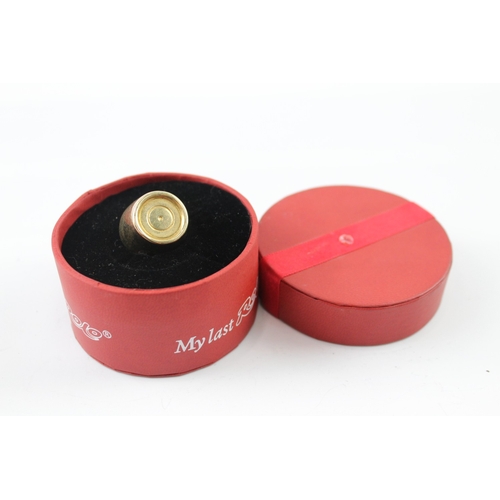 A boxed Gold and Silversmiths Ltd hallmarked sterling silver 