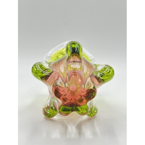 534 - A mid 20th century Josef Hospodka for Chribska art glass vase - approx. 23cm high