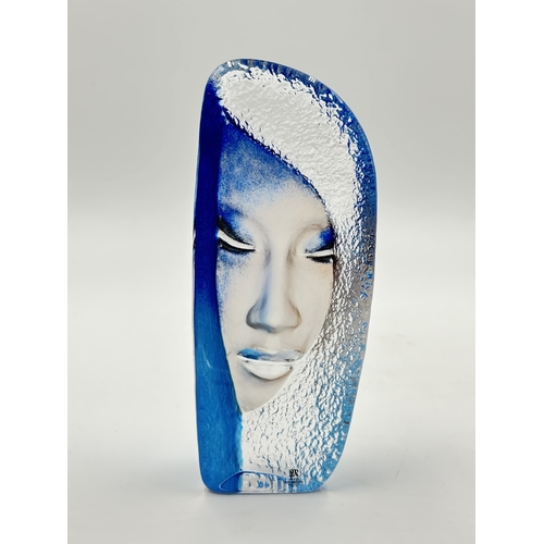 535 - A Mats Jonasson for Maleras Mystiqua Blue face sculpture - approx. 19cm high x 8cm wide