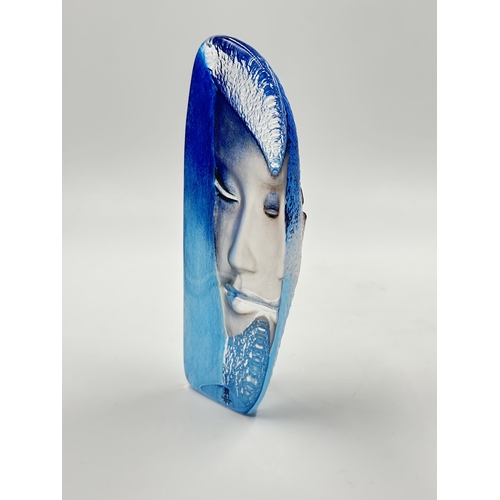 535 - A Mats Jonasson for Maleras Mystiqua Blue face sculpture - approx. 19cm high x 8cm wide