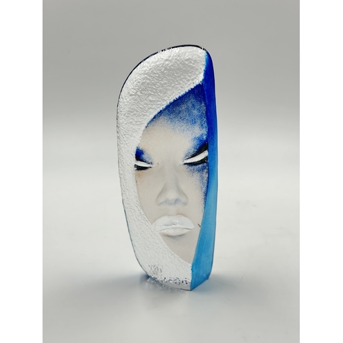 535 - A Mats Jonasson for Maleras Mystiqua Blue face sculpture - approx. 19cm high x 8cm wide