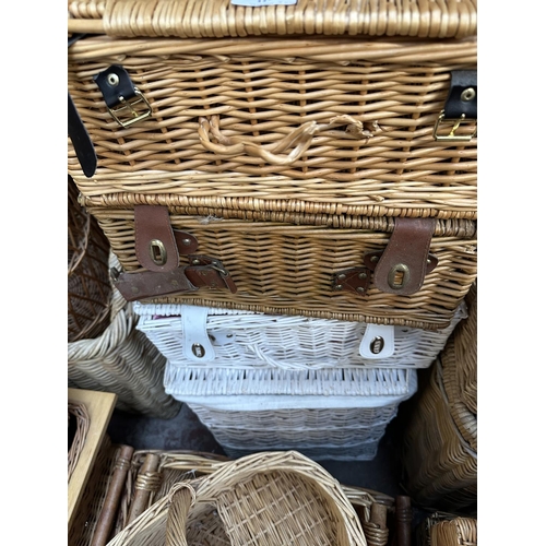 111 - Twenty four various wicker baskets