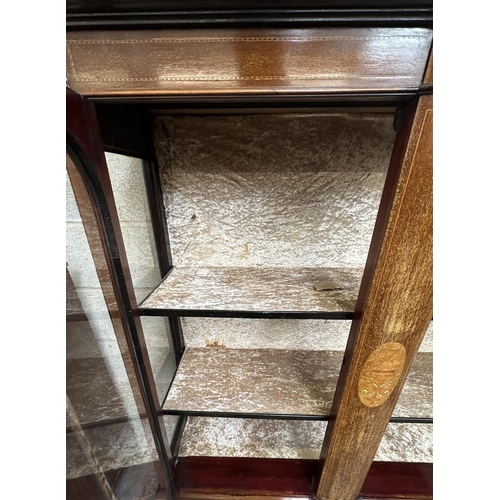 32 - An Edwardian inlaid mahogany display cabinet - approx. 169cm high x 114cm wide x 35cm deep