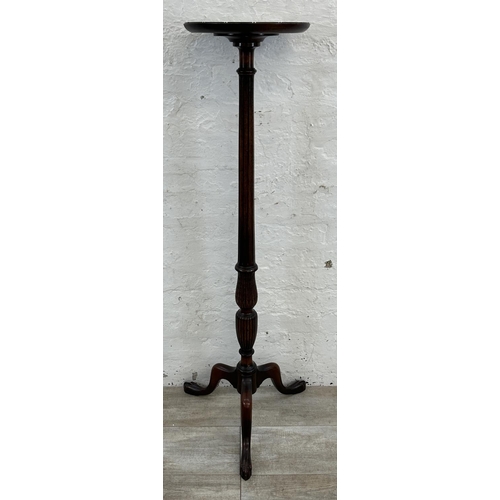 40 - A 19th century style carved mahogany tripod pedestal torchère - approx. 123cm high x 29cm diameter