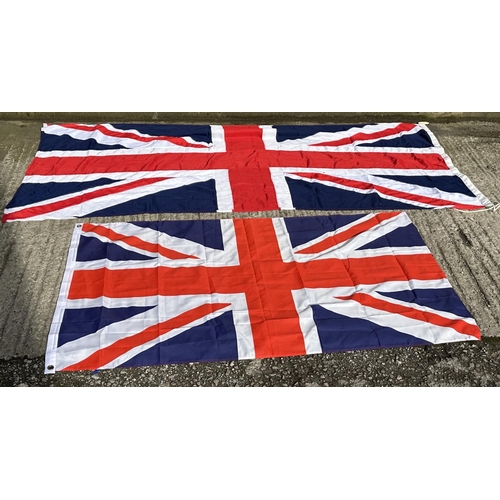 50 - Three items, one length of The Queen's Platinum Jubilee bunting and two Union Jack flags - largest a... 