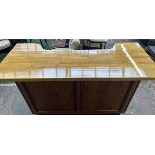 95 - A mid 20th century teak and beech drinks bar - approx. 108cm high x 153cm wide x 58cm deep