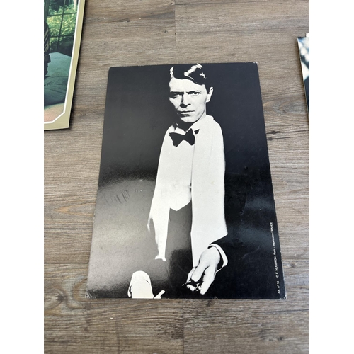 Twelve movie poster cards to include Blade Runner, Mel Gibson, Marilyn ...