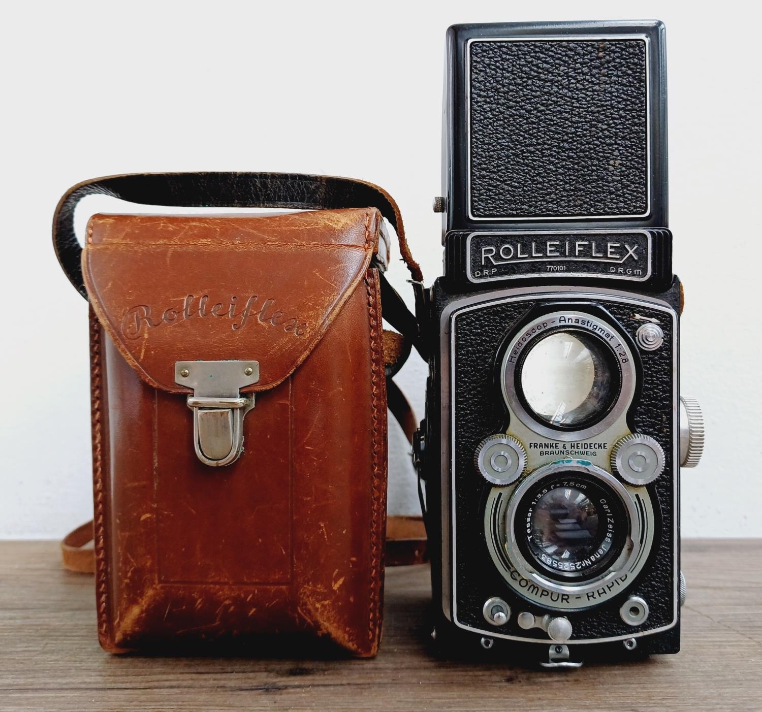 【良品】ROLLEIFLEX　Heidoscop-Anastigmat　二眼レフ Rolleiflex Heidoscop-Anastigmat 1:3.1 7.5cm 二眼レフカメラ