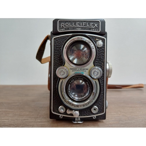 A cased late 1930s Franke & Heidecke Rolleiflex Automat Model 2