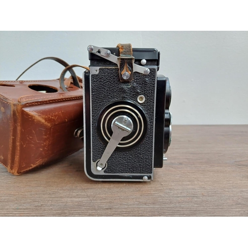 A cased late 1930s Franke & Heidecke Rolleiflex Automat Model 2