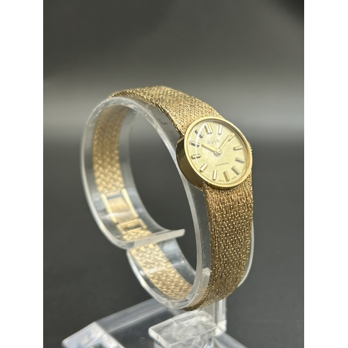 2263 - An Avia 9ct gold hand wind ladies' wristwatch with 9ct gold bracelet - approx. gross weight 26g incl... 