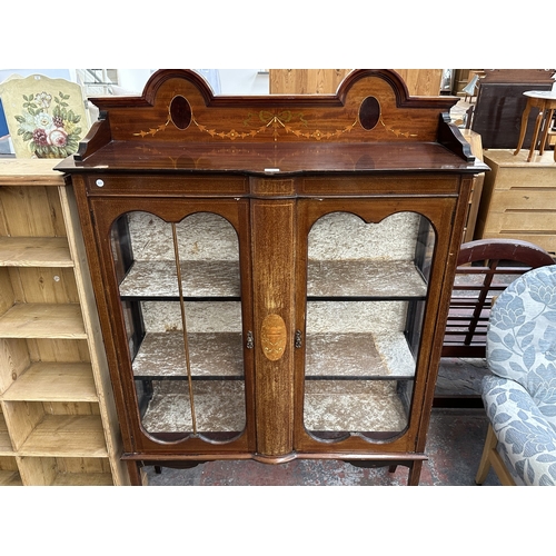 1026 - An Edwardian inlaid mahogany display cabinet - approx. 169cm high x 114cm wide x 35cm deep