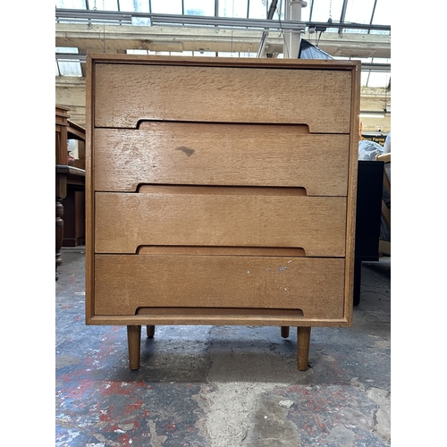 1040 - A mid 20th century Stag C Range oak chest of drawers - approx. 92cm high x 76cm wide x 46cm deep
