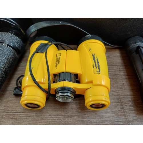 77 - Twelve pairs of binoculars to include cased Swift Belmont 8x30 extra wide field, Docter Optic Dekare... 