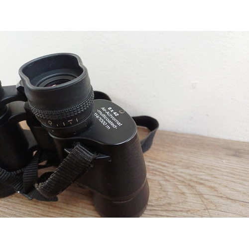 100 - A pair of Opticron Classic 3 Air-Achromat multi-coated  8x42 binoculars
