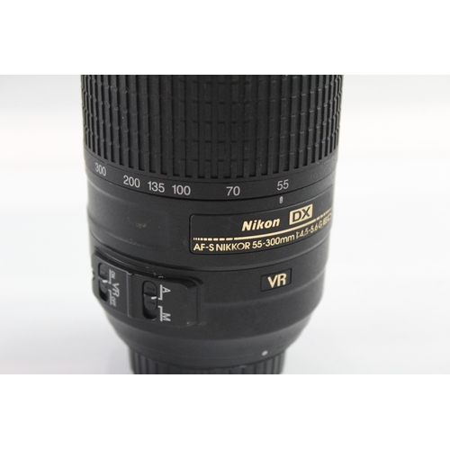 73 - A Nikon Nikkor DX AF-S 1:4.5-5.6 G ED 55-300mm autofocus camera lens for Nikon