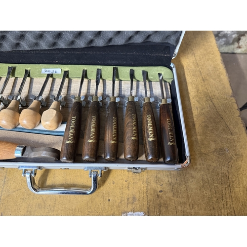 A Toolman wood working laith chisel set